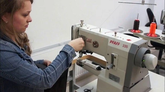 PFAFF 335 sewing machine PFAFF 335 sewing machine